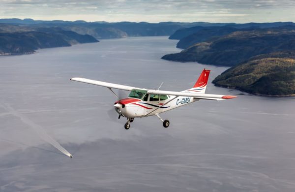 Survol du Fjord en Cessna 172 Exactair.